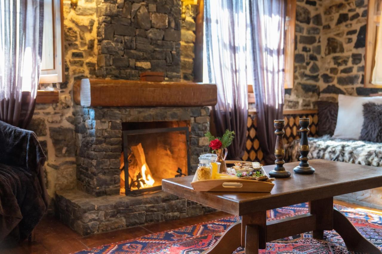 4 Seasons Premium Chalet 팔라이오스 아기오스 아타나시오스 외부 사진