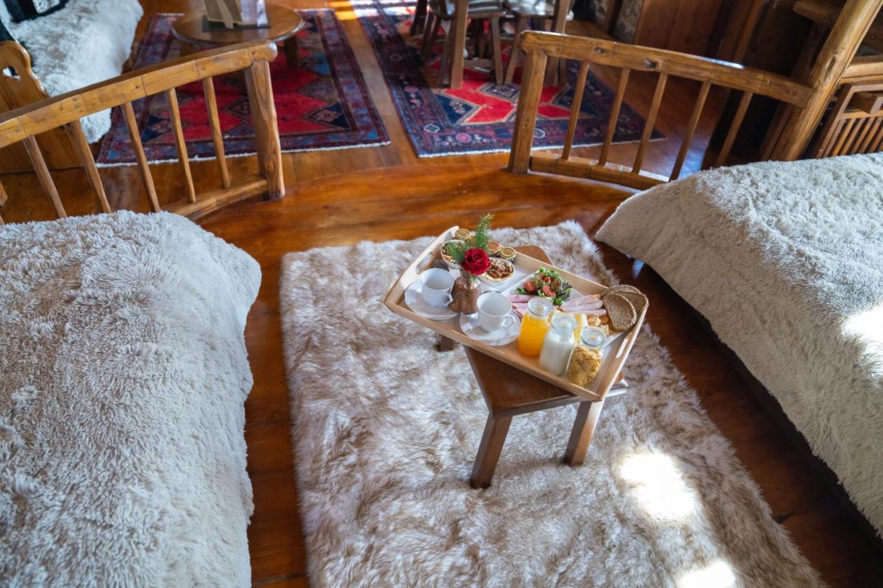 4 Seasons Premium Chalet 팔라이오스 아기오스 아타나시오스 외부 사진