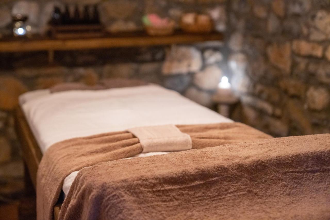 4 Seasons Premium Chalet 팔라이오스 아기오스 아타나시오스 외부 사진
