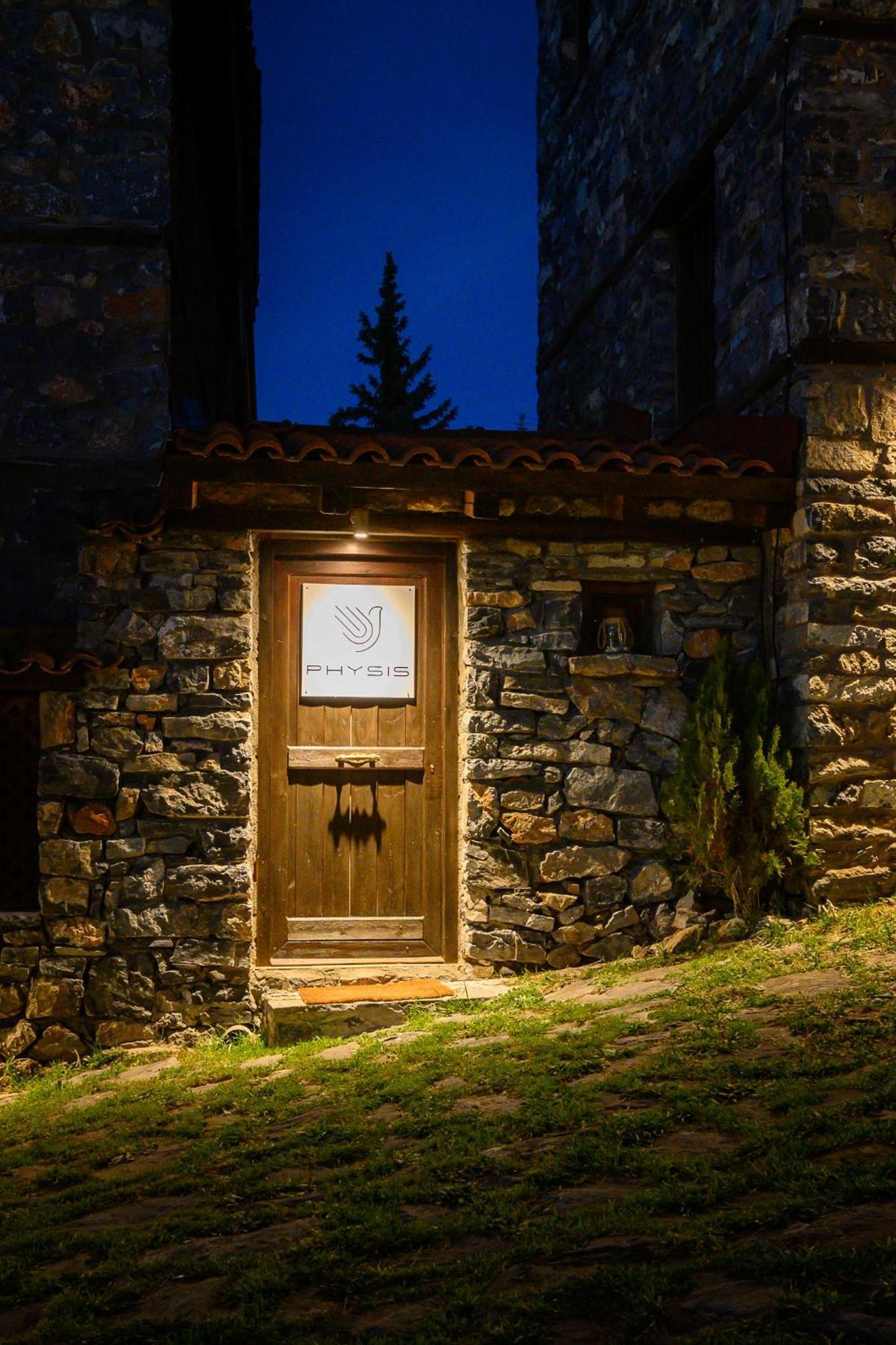 4 Seasons Premium Chalet 팔라이오스 아기오스 아타나시오스 외부 사진